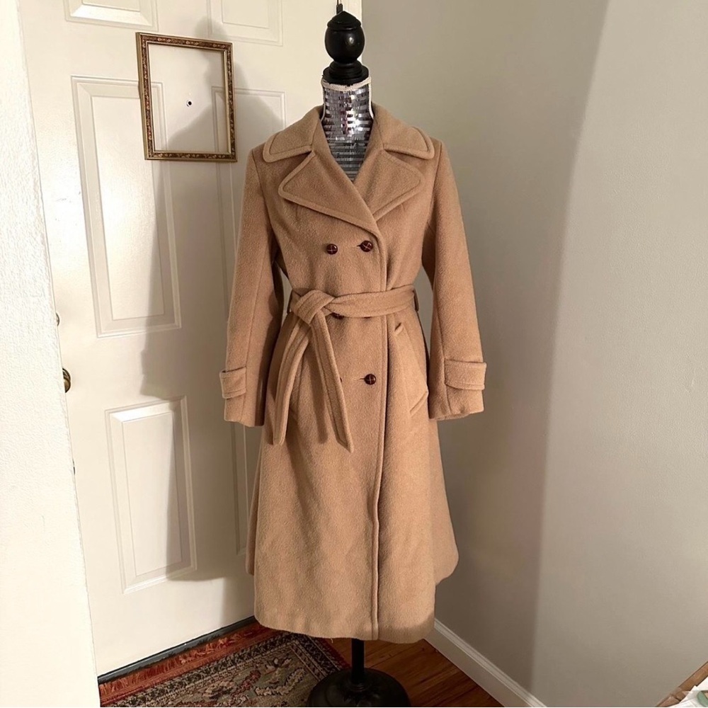 100% Wool Chic Tan Women's Trench Coat